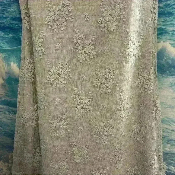 Lace Topper Brand Off-White Light Gray Floral Short Dress - Picture 5 of 10